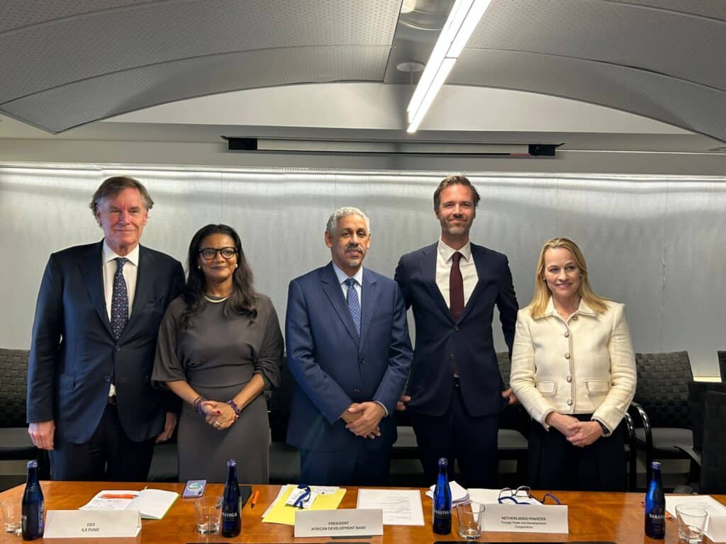 Representatives of the African Development Bank, ILX and partners following their first joint renewable energy transaction in Egypt. (l-r) Manfred Schepers, CEO of ILX Management B.V, Hassatou N’sele, AfDB VP Finance and CFO; AfDB President Sidi Ould Tah; Sjoerd Sjoerdsma, Minister of Foreign Trade and Development Corporation; Kirstine Damkjaer, CIO ILX Management B.V. AfDB and ILX complete first joint renewable energy transaction in Egypt. Washington, D.C. April 2026